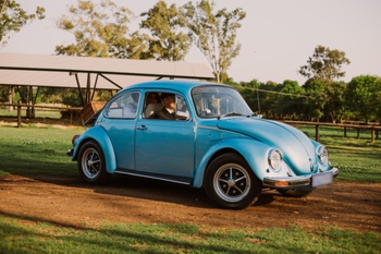 1975 Volkswagen Super Beetle main image