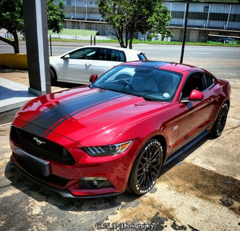 2018 Ford Mustang main image